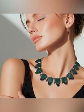 Vintage Lisner Necklace Green Statement Teardrop Necklace